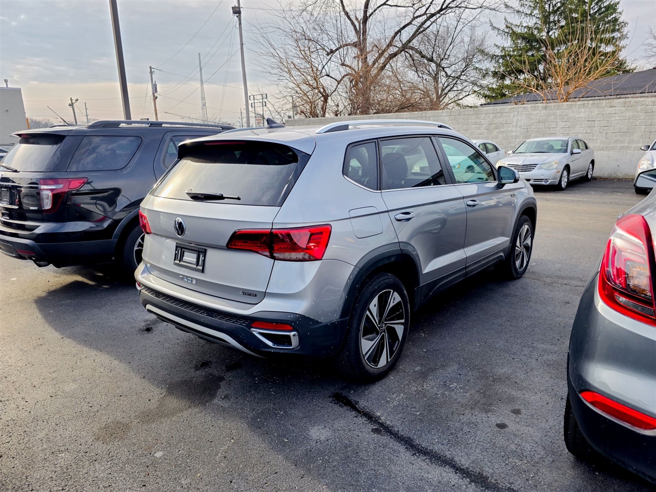 Volkswagen Taos  2024