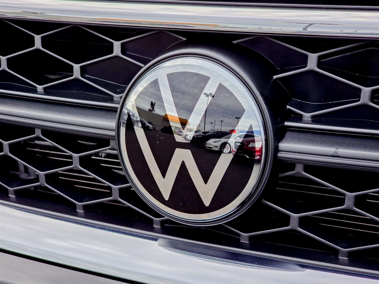 Volkswagen Taos  2024