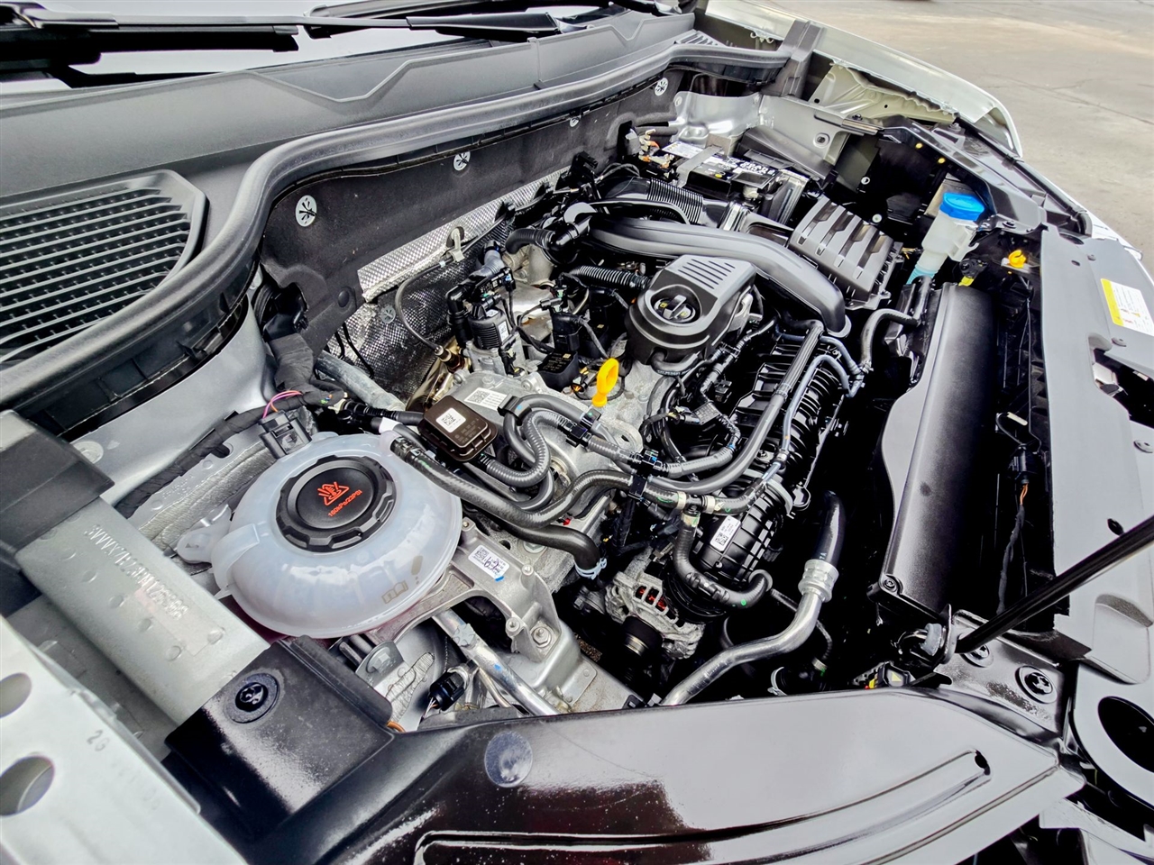 Volkswagen Taos  2024