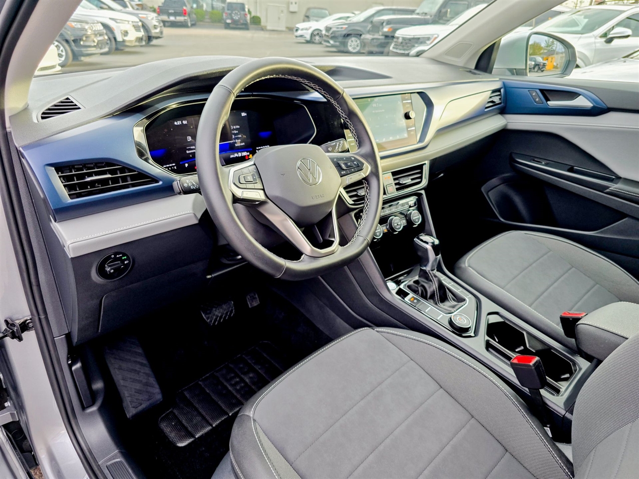 Volkswagen Taos  2024