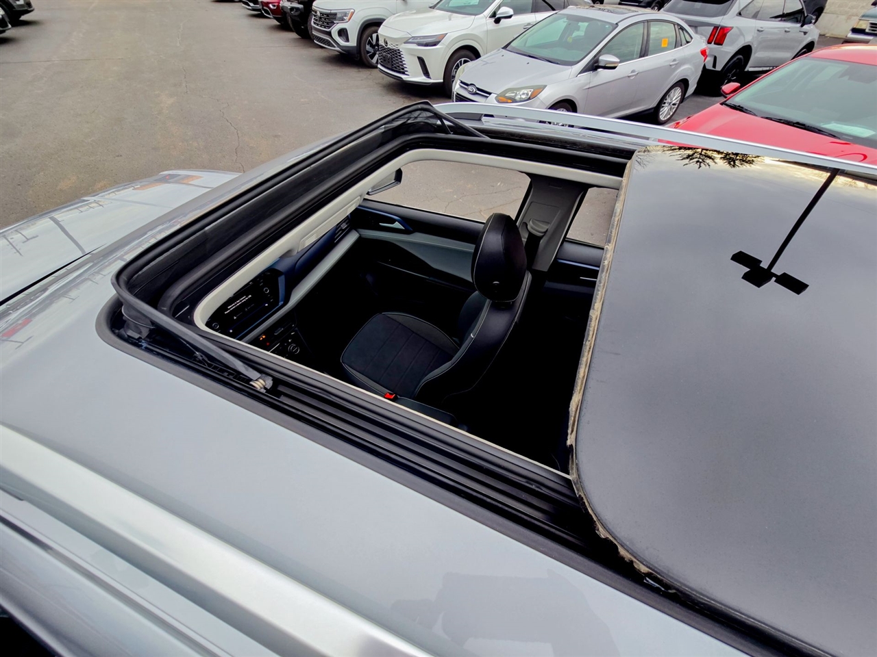 Volkswagen Taos  2024