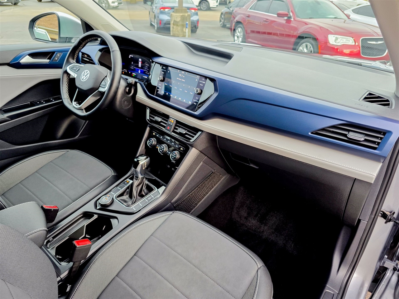 Volkswagen Taos  2024