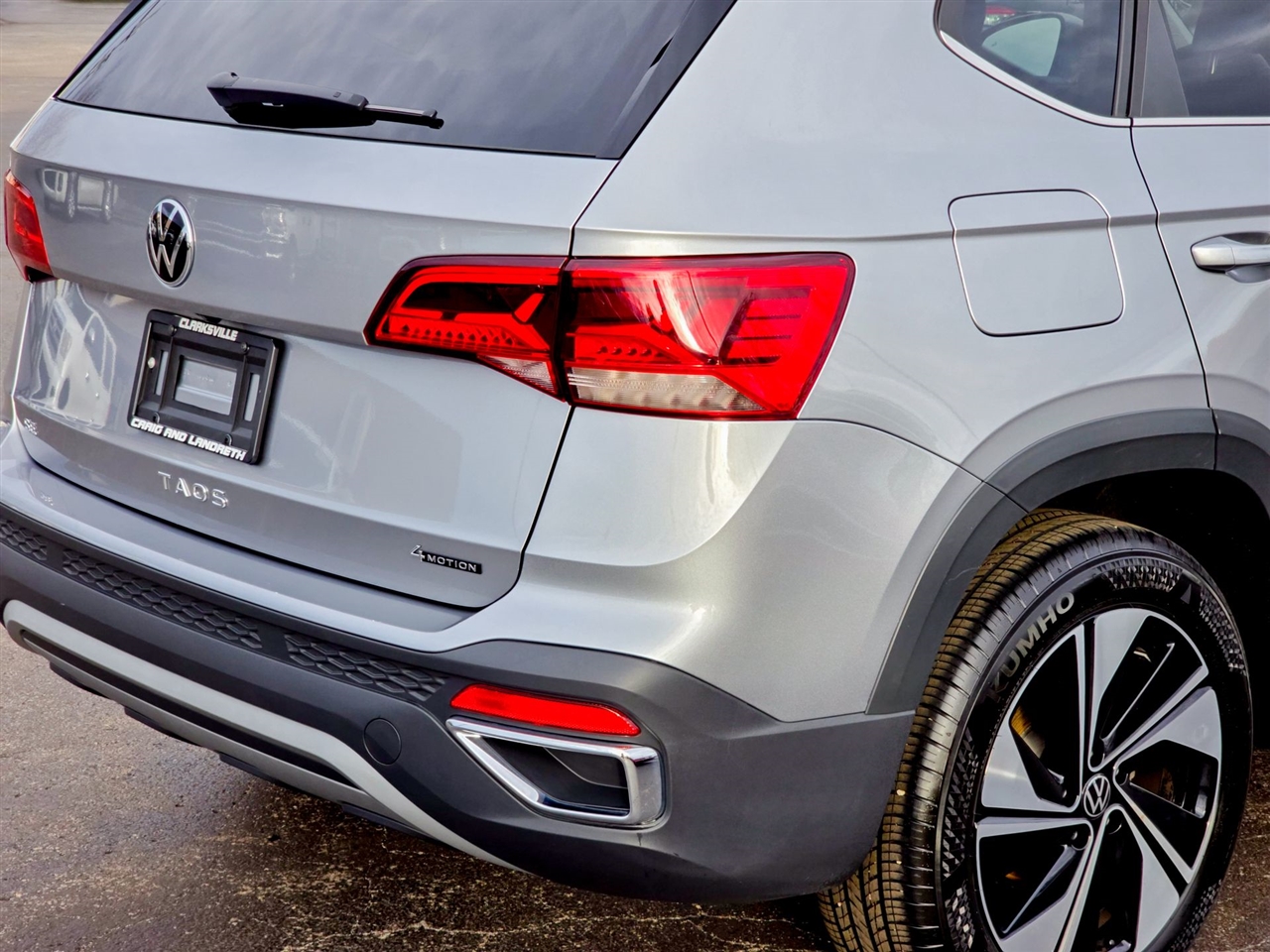 Volkswagen Taos  2024