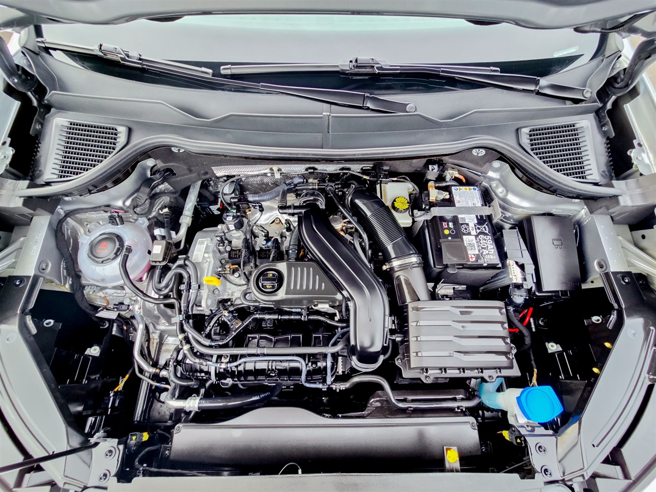 Volkswagen Taos  2024