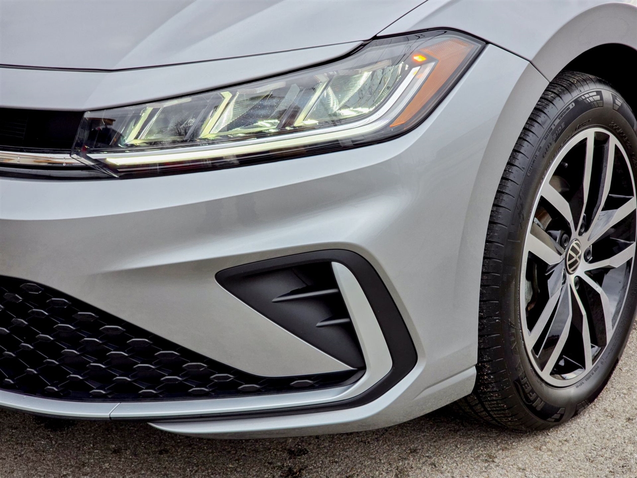 Volkswagen Jetta  2025