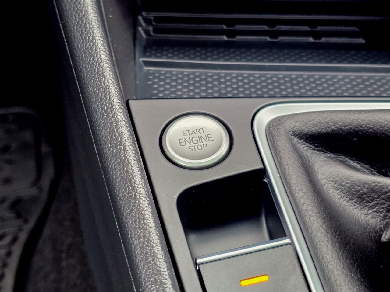 Volkswagen Jetta  2025