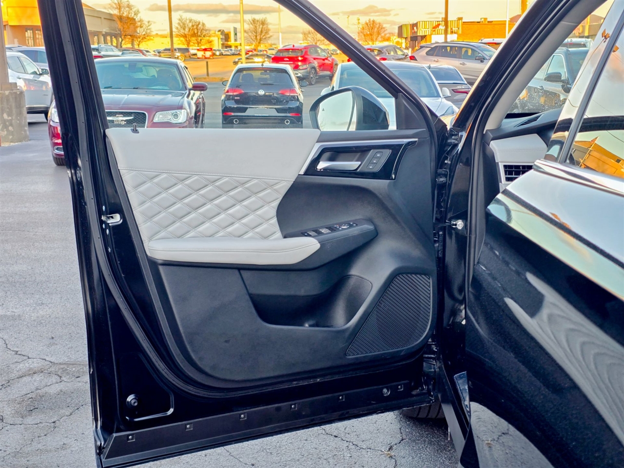 Mitsubishi Outlander Plug-In Hybrid  2024