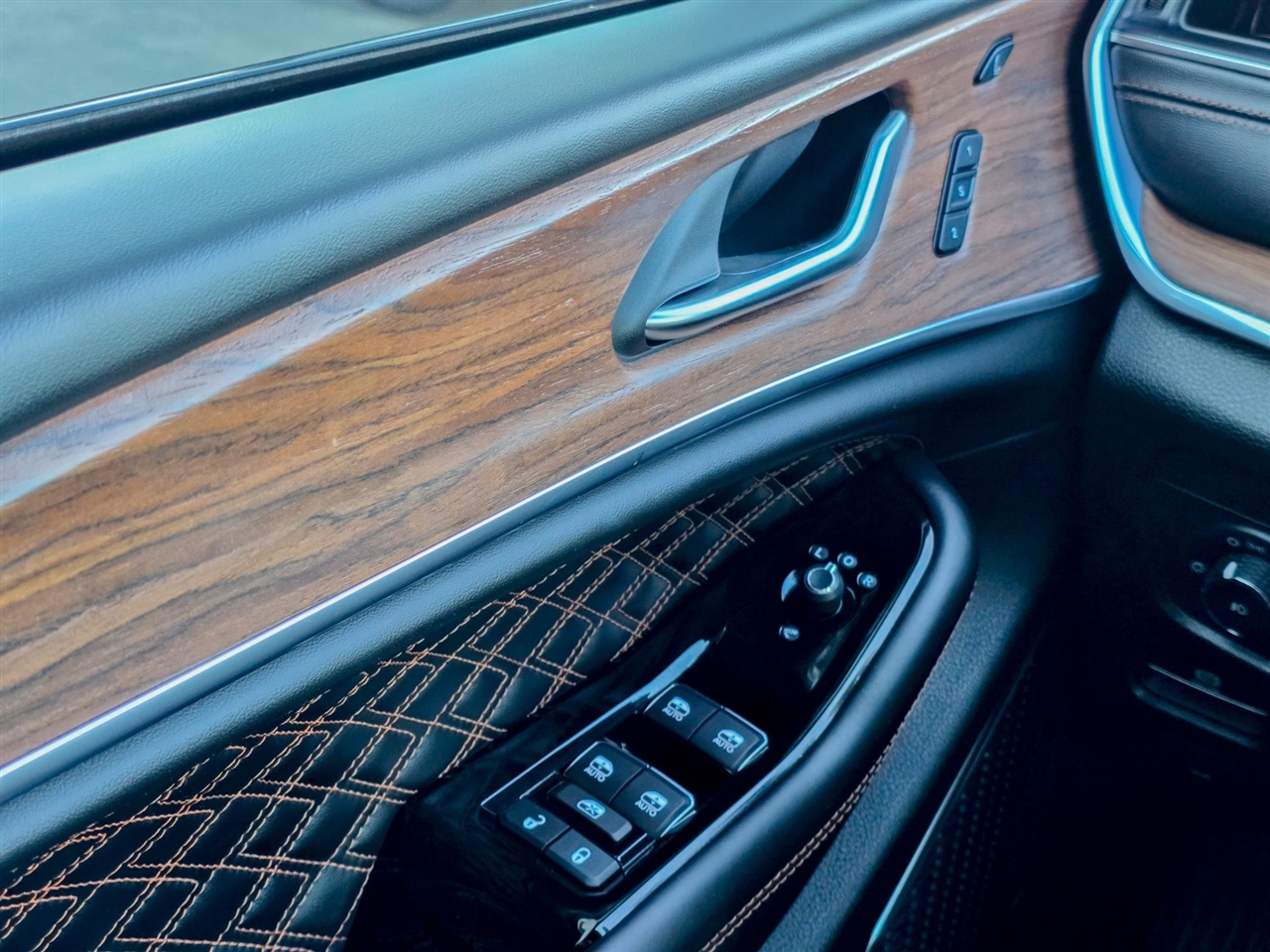 Jeep Grand Cherokee L  2025