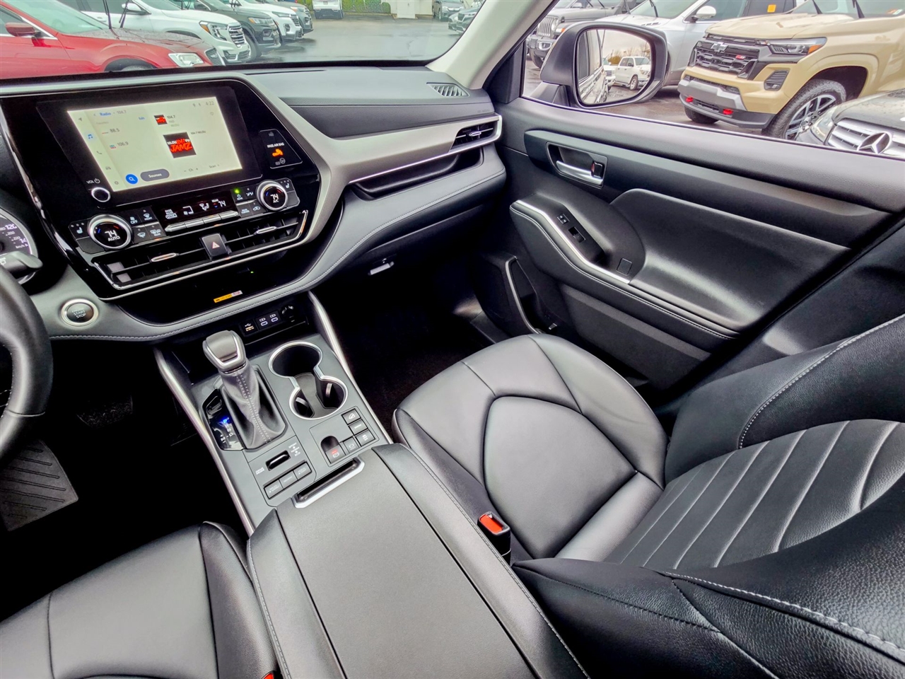 Toyota Highlander  2025