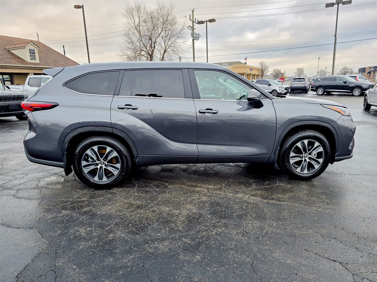 Toyota Highlander  2025