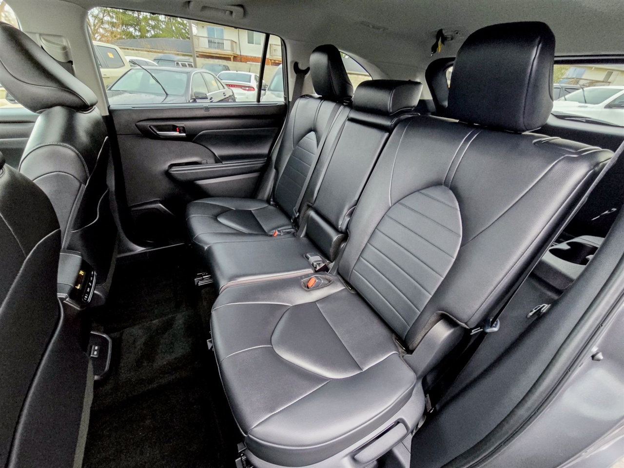 Toyota Highlander  2025