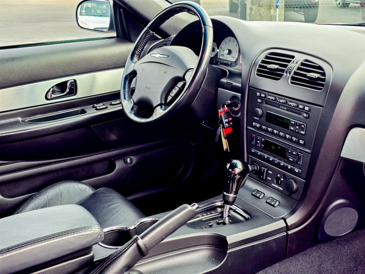 Ford Thunderbird  2004