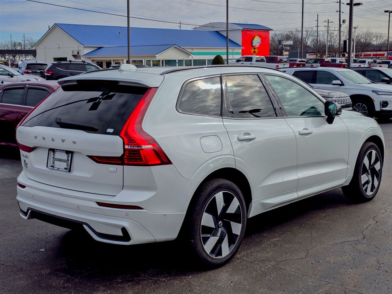 Volvo XC60 Recharge Plug-In Hybrid  2024