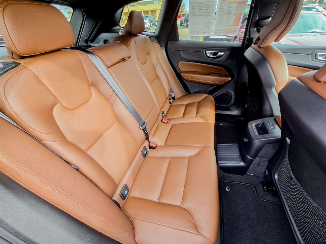 Volvo XC60 Recharge Plug-In Hybrid  2024