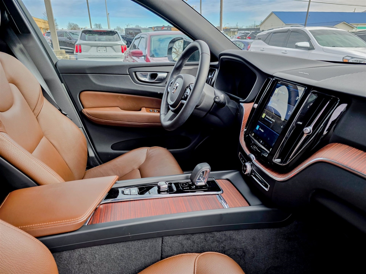 Volvo XC60 Recharge Plug-In Hybrid  2024