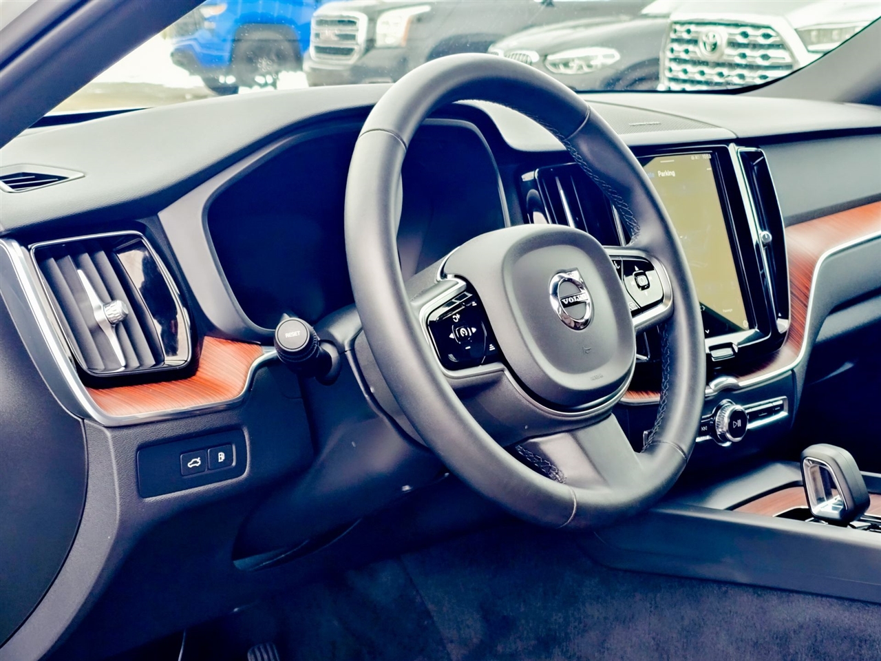 Volvo XC60 Recharge Plug-In Hybrid  2024