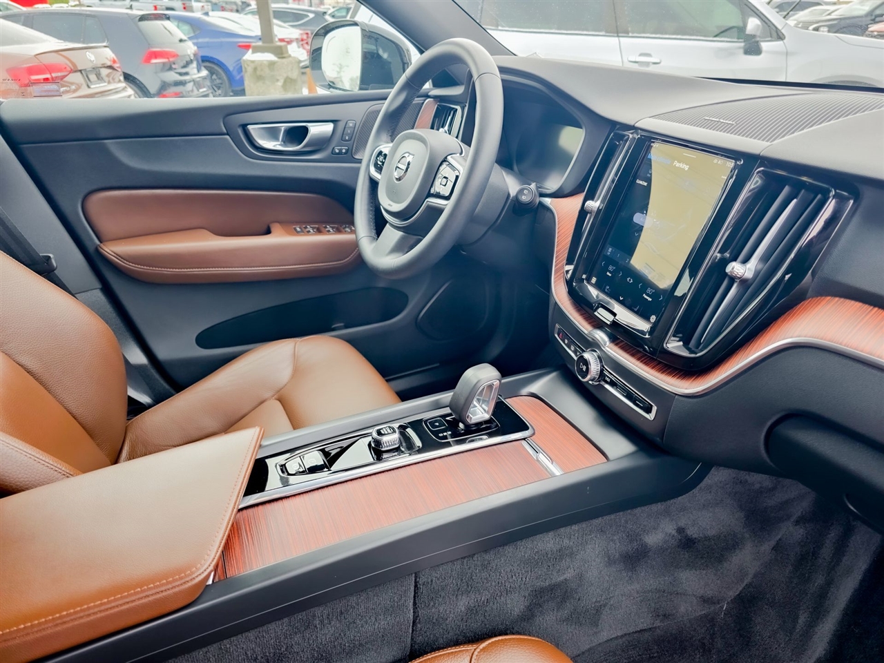 Volvo XC60 Recharge Plug-In Hybrid  2024