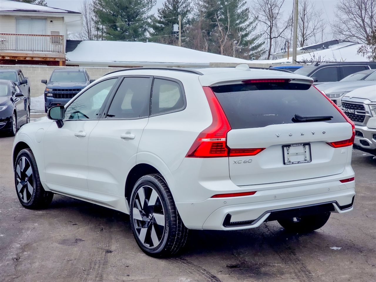 Volvo XC60 Recharge Plug-In Hybrid  2024