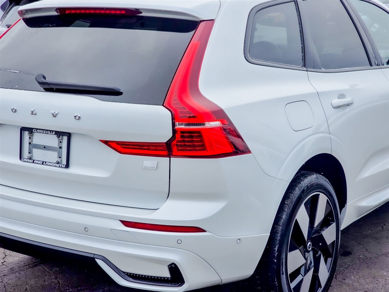 Volvo XC60 Recharge Plug-In Hybrid  2024