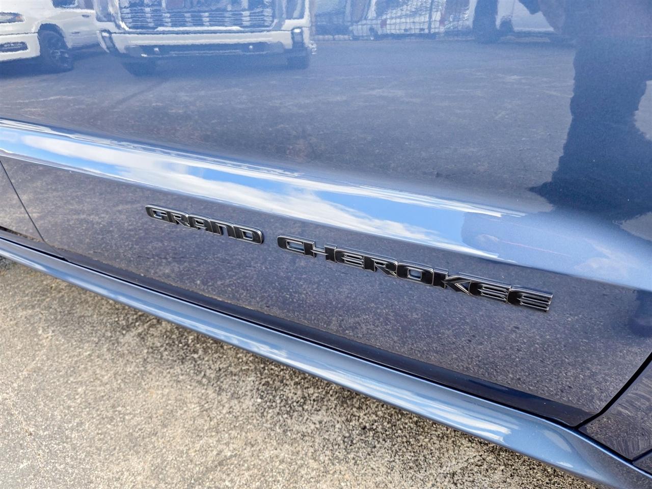 Jeep Grand Cherokee  2021