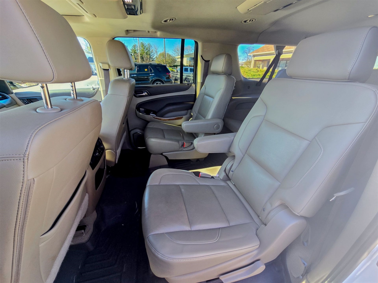 Chevrolet Suburban  2019