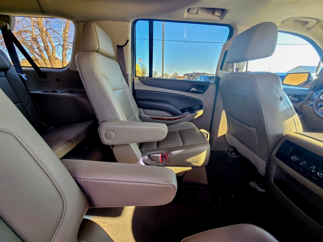 Chevrolet Suburban  2019