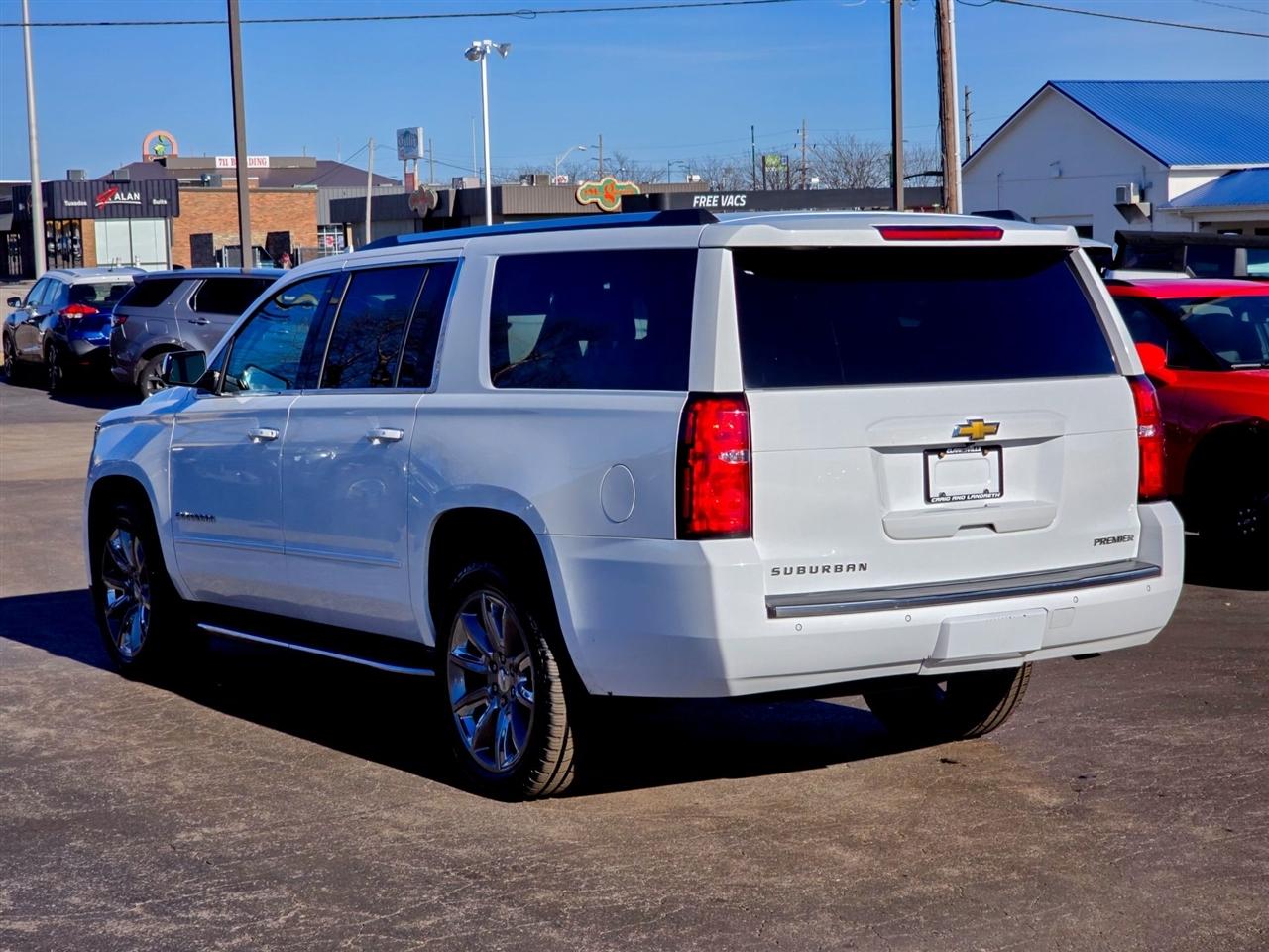 Chevrolet Suburban  2019