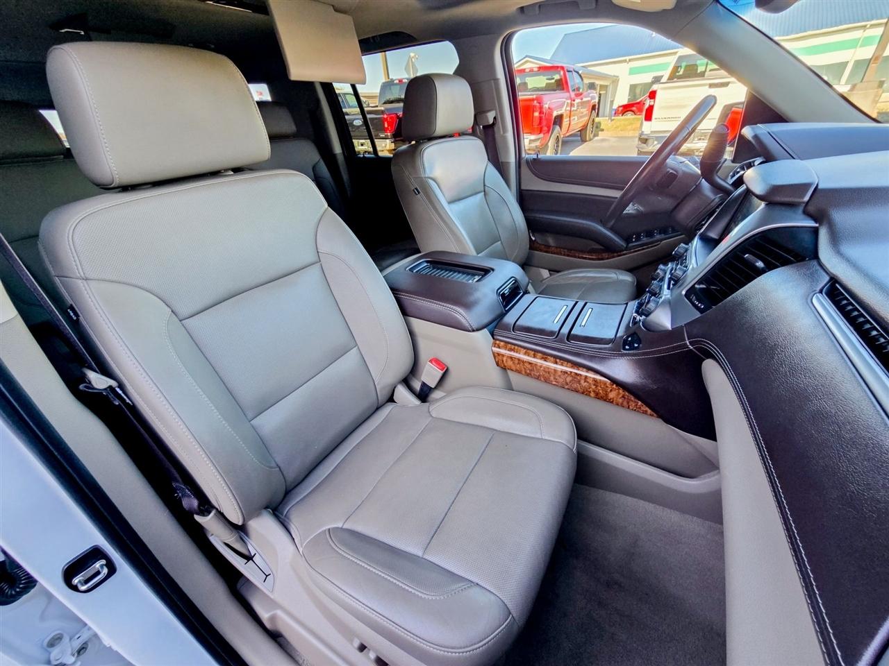 Chevrolet Suburban  2019