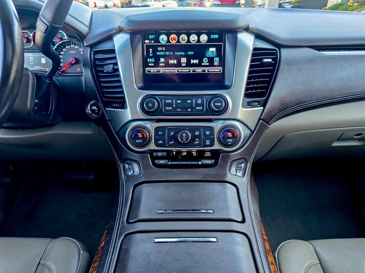 Chevrolet Suburban  2019