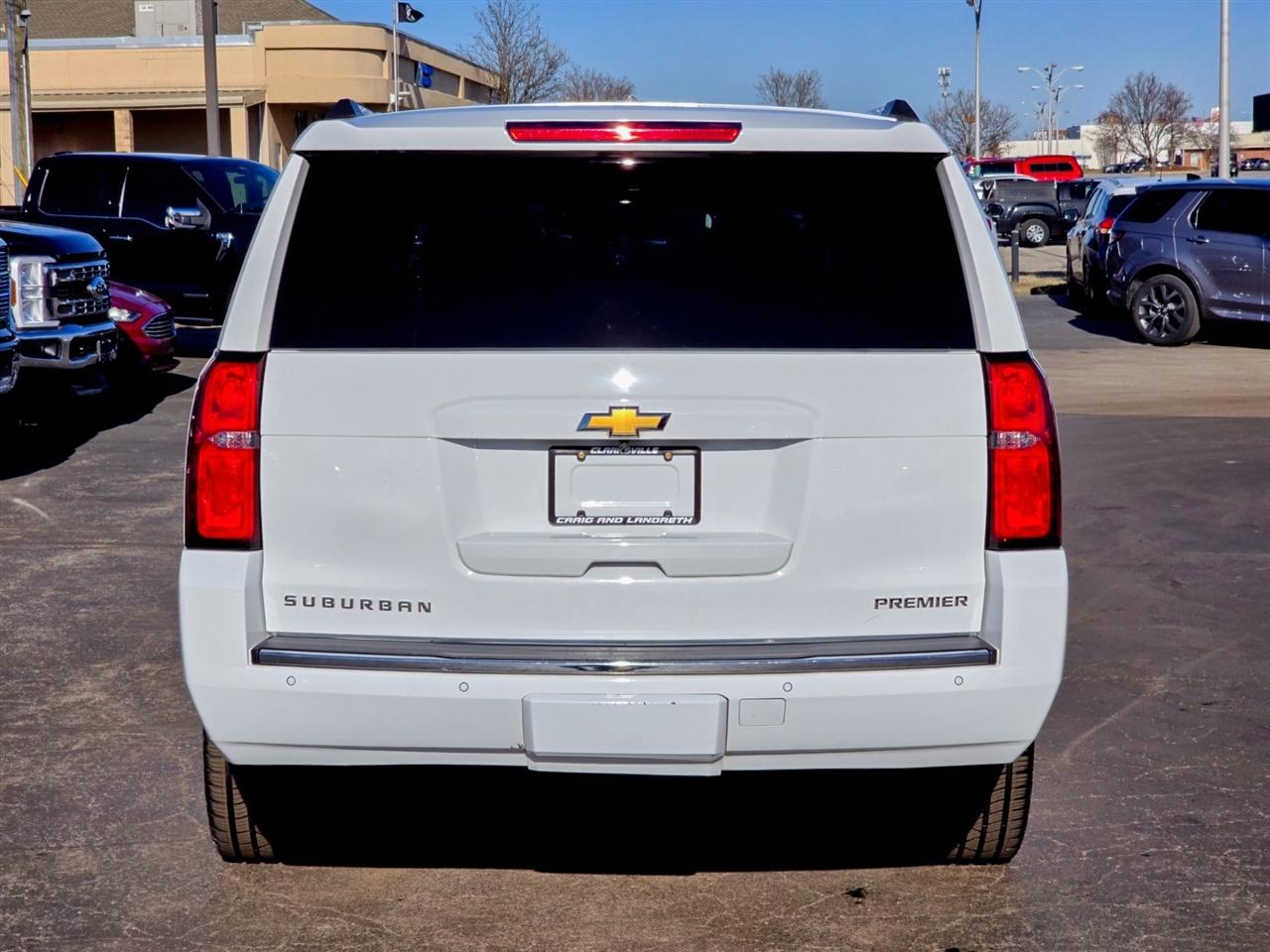 Chevrolet Suburban  2019