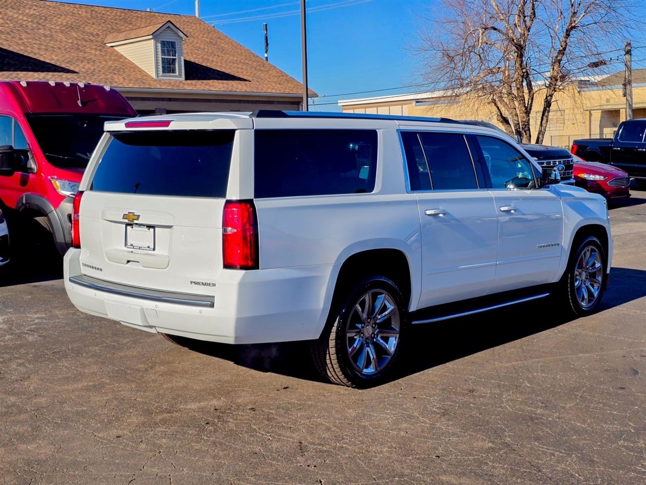 Chevrolet Suburban  2019