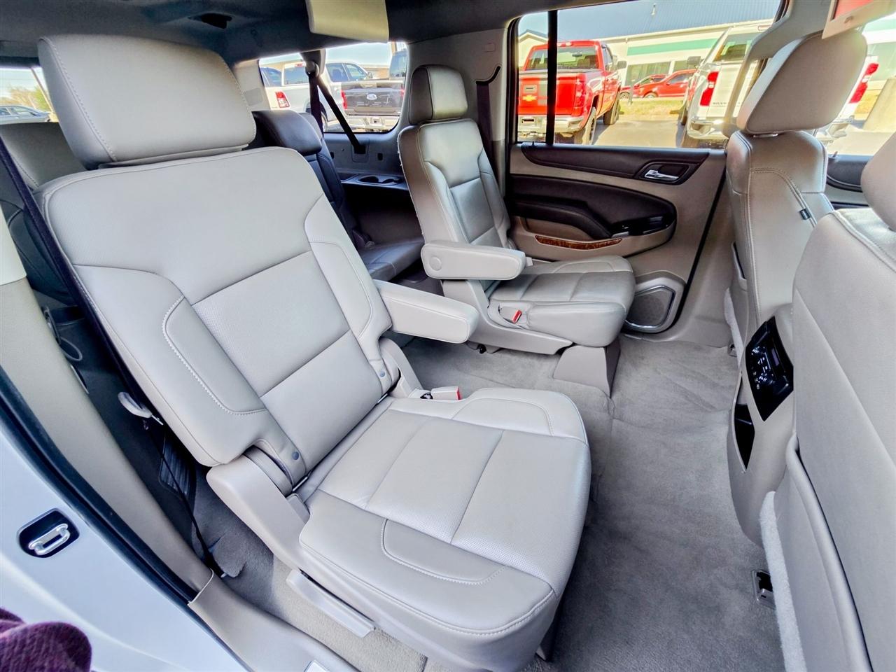 Chevrolet Suburban  2019