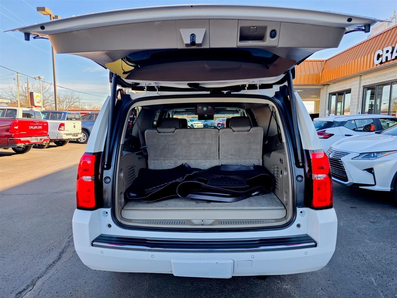 Chevrolet Suburban  2019