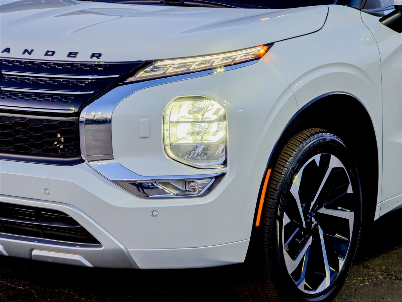 Mitsubishi Outlander  2024