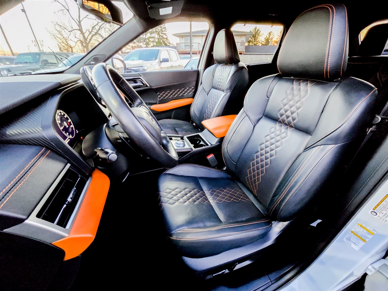 Mitsubishi Outlander  2024