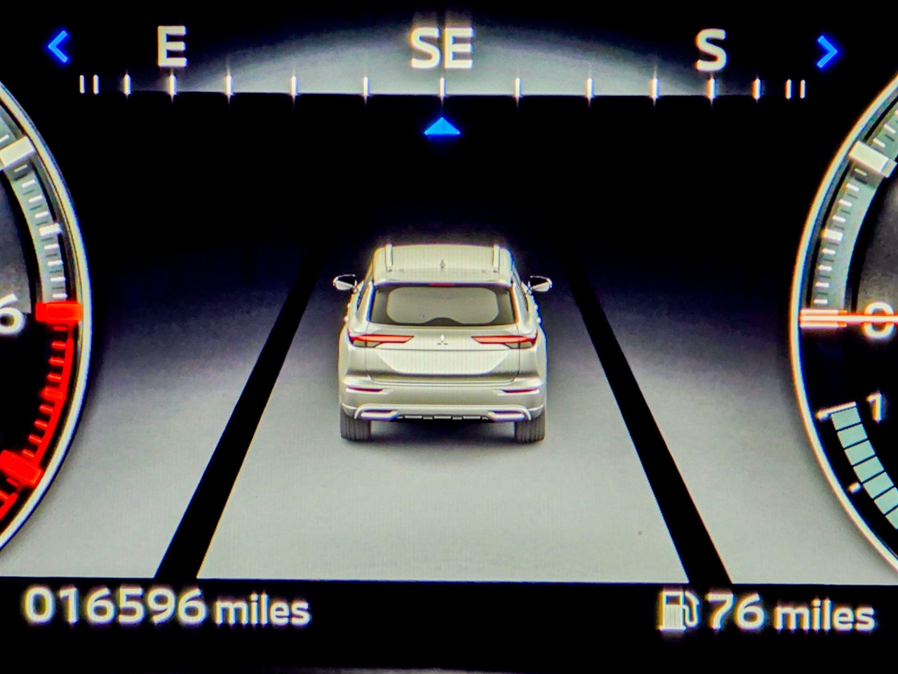 Mitsubishi Outlander  2024