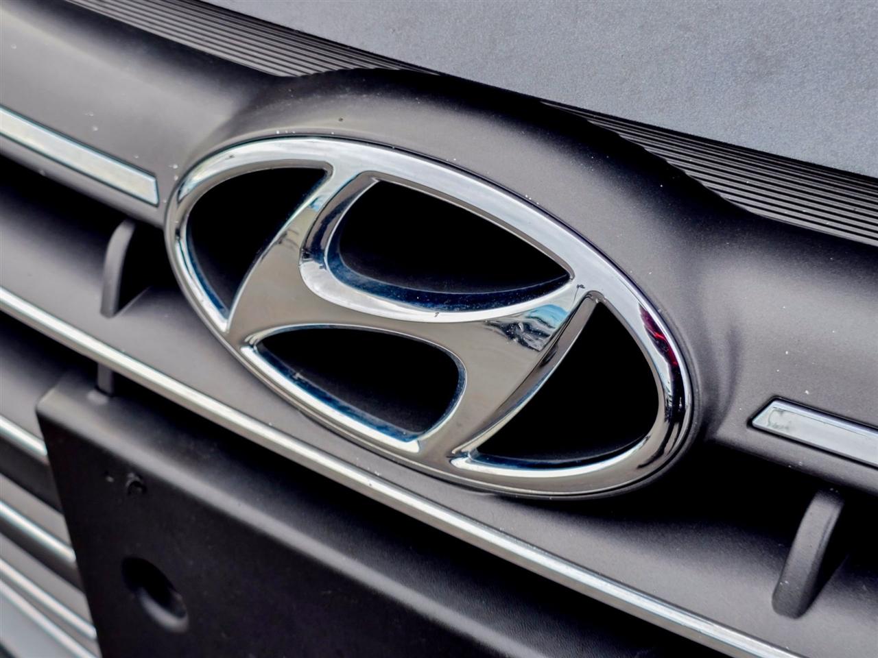 Hyundai Elantra  2020