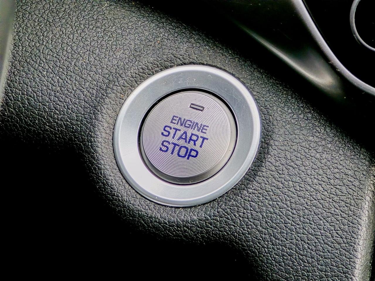 Hyundai Elantra  2020