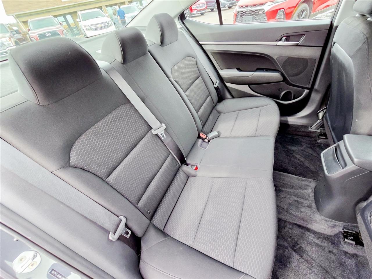 Hyundai Elantra  2020