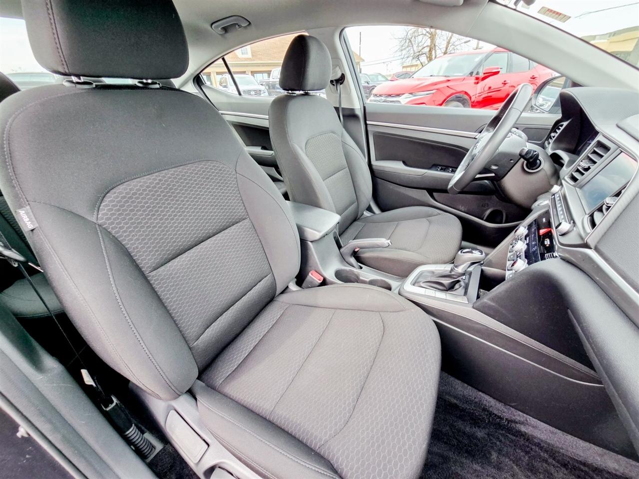 Hyundai Elantra  2020