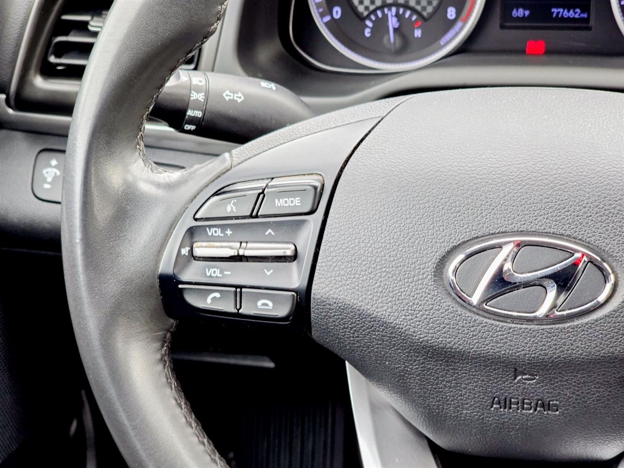 Hyundai Elantra  2020