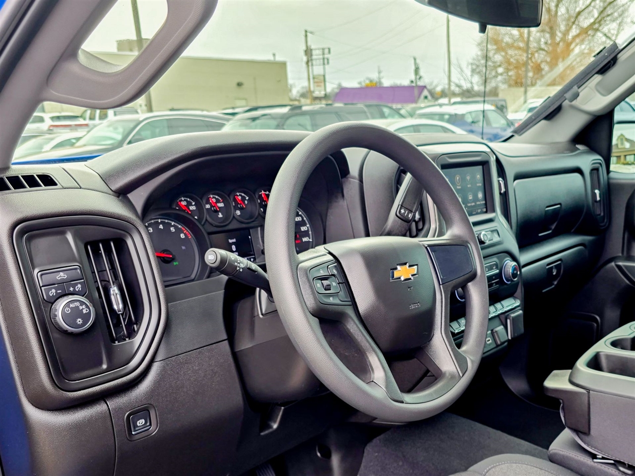 Chevrolet Silverado 1500  2025