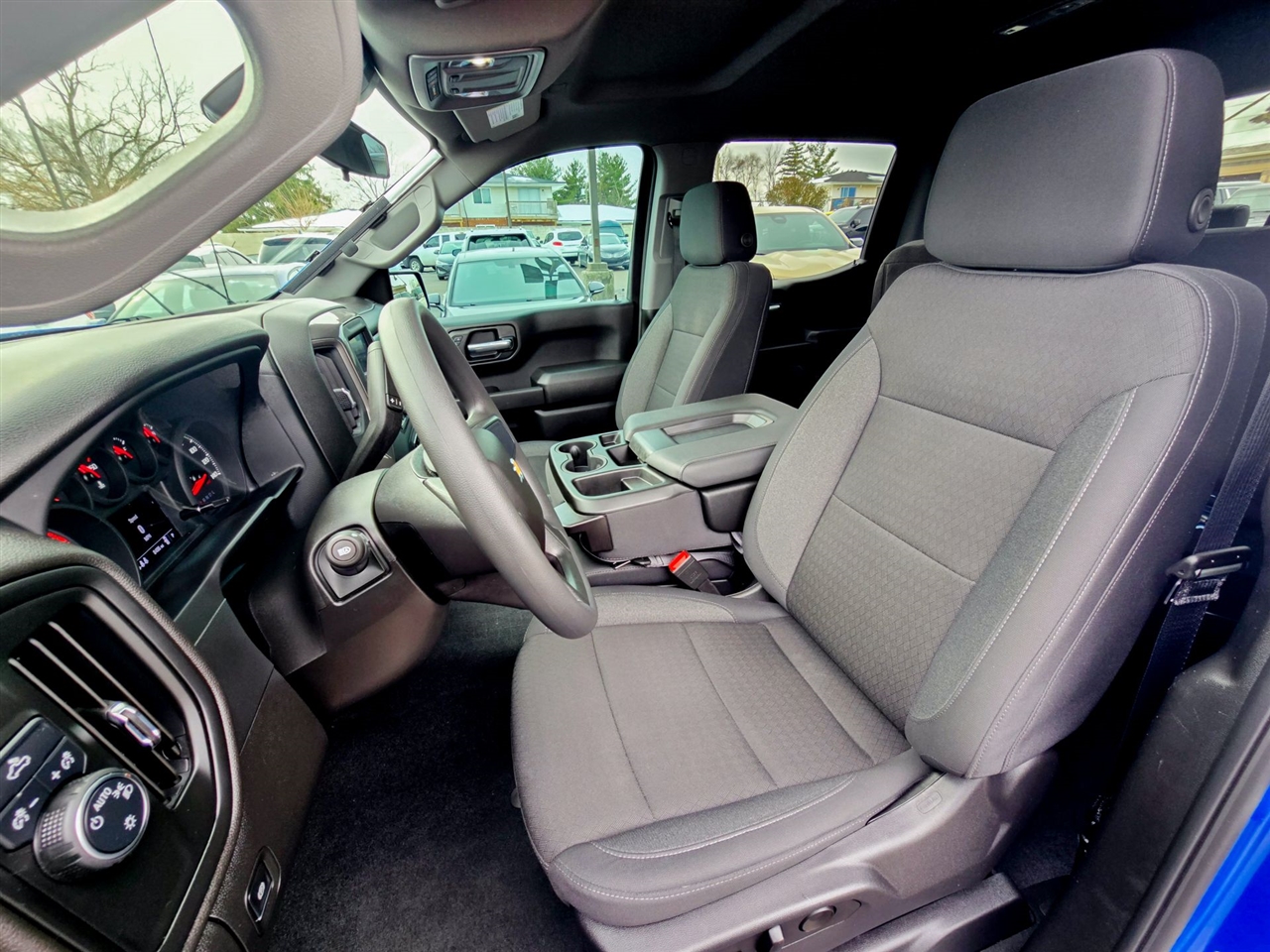 Chevrolet Silverado 1500  2025