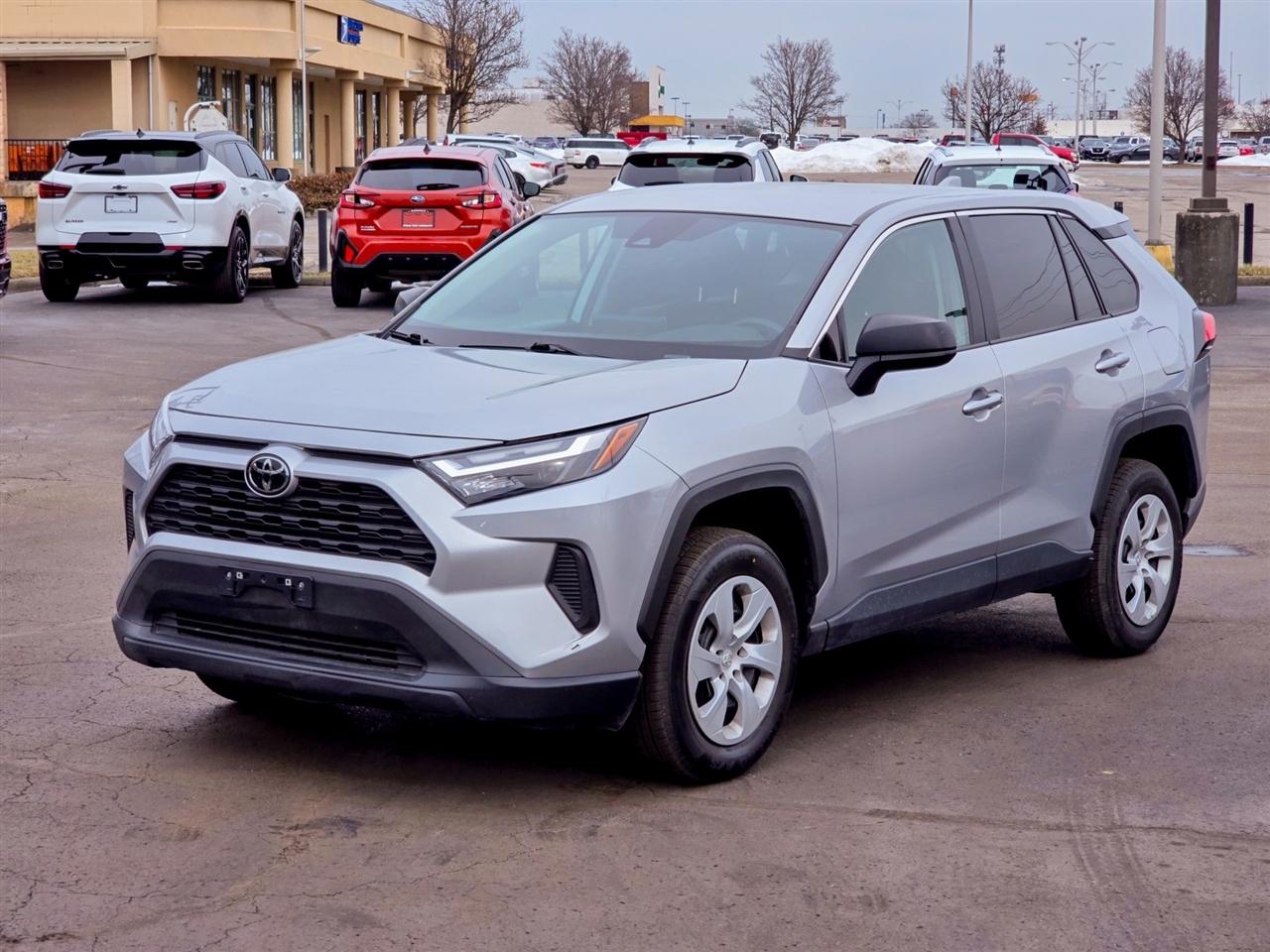 Toyota RAV4  2024