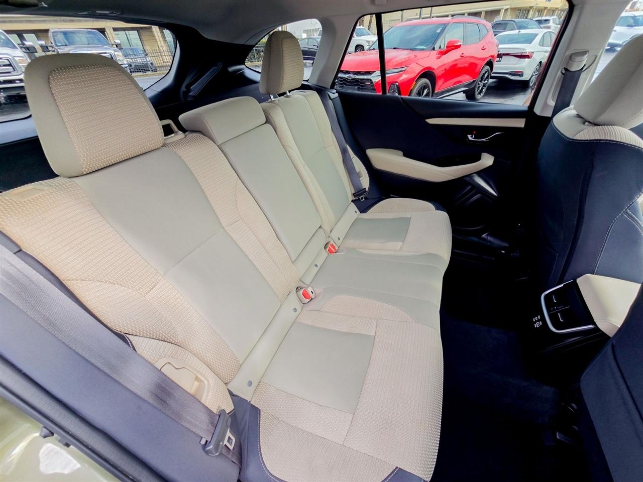 Subaru Outback  2023