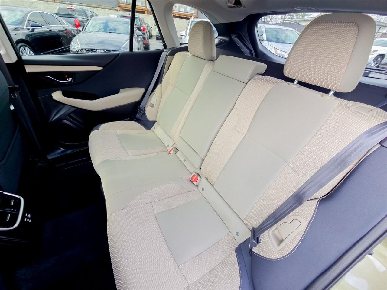 Subaru Outback  2023