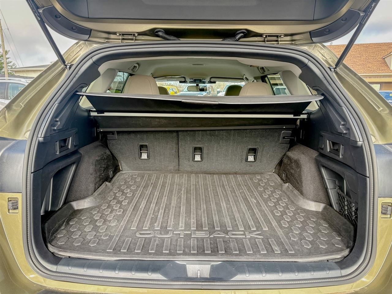 Subaru Outback  2023