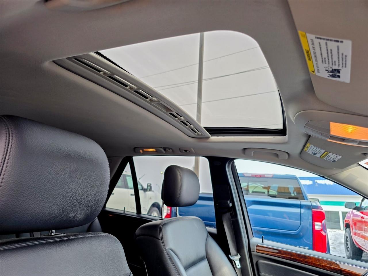 Mercedes-Benz M-Class  2011