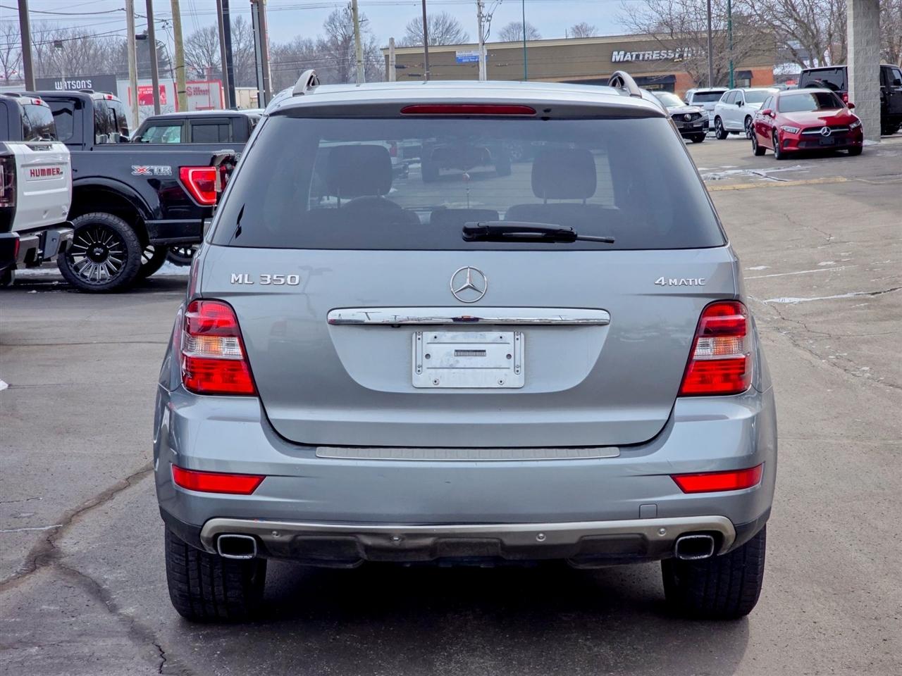 Mercedes-Benz M-Class  2011