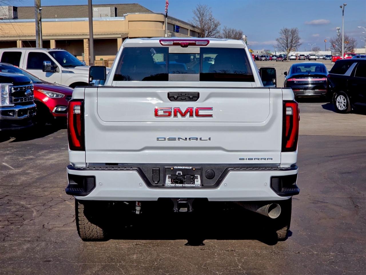 GMC Sierra 3500HD  2025